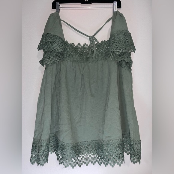 XXL Women’s Green Blouse - Picture 1 of 7